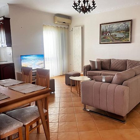 Lu Apartament Vlore Bagian luar foto