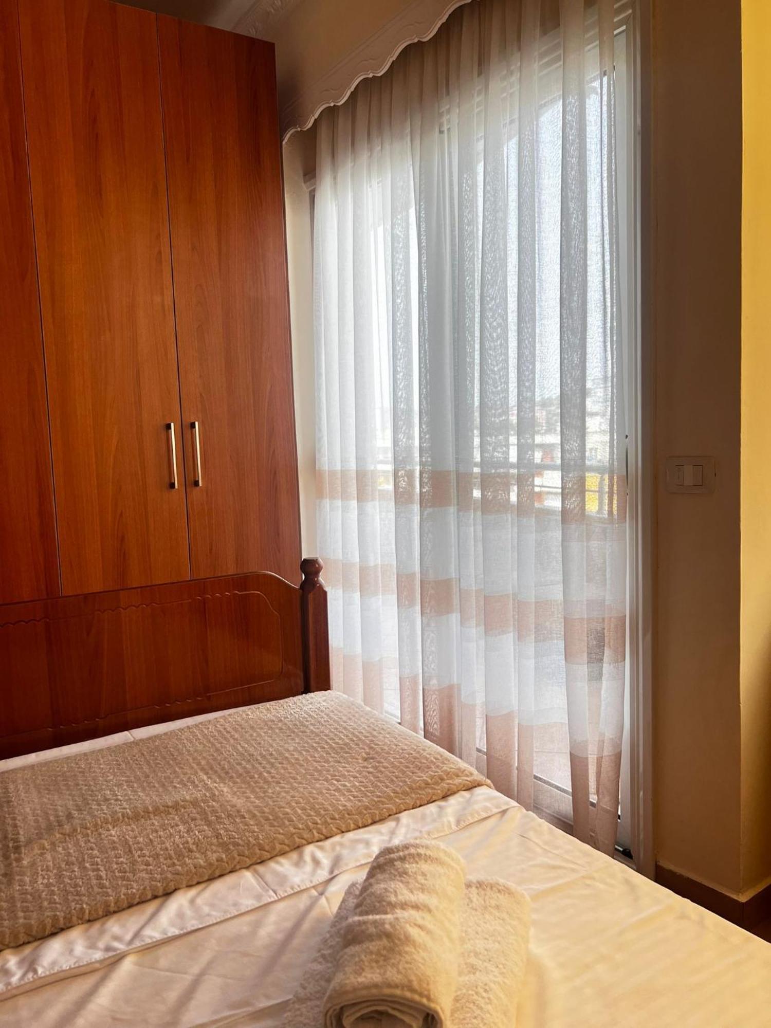 Lu Apartament Vlore Bagian luar foto