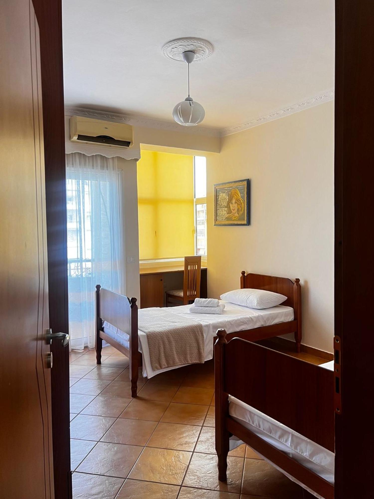 Lu Apartament Vlore Bagian luar foto